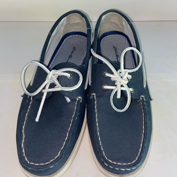 eddie bauer boat shoes